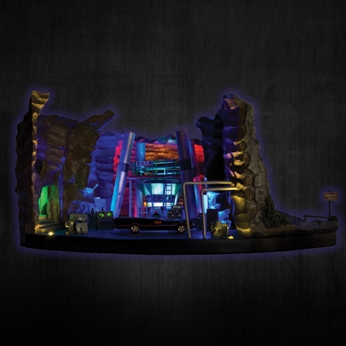 Batman - 1966 TV Series Batcave Desktop Sculpture