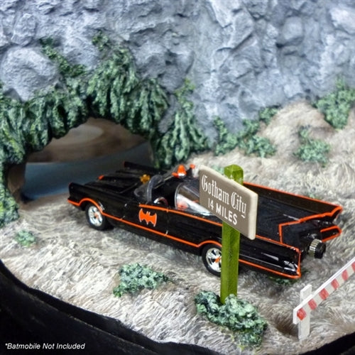 Batman - 1966 TV Series Batcave Desktop Sculpture